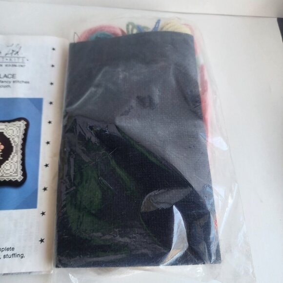 Ann Benson LTD Cross Stitch Victorian Lace Gourmet Craft Kit C038 12"x16" Floral - Picture 4 of 6